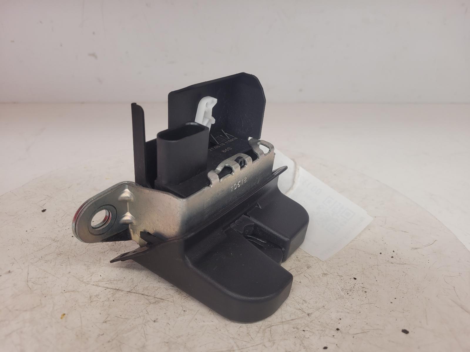 View Auto part Bootlid/Tailgate Lock Volkswagen Polo 2019