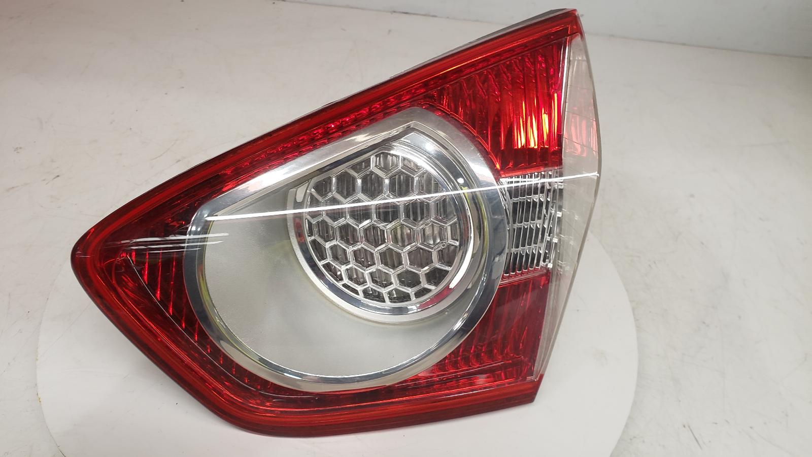 View Auto part R Taillight Ford Kuga 2010