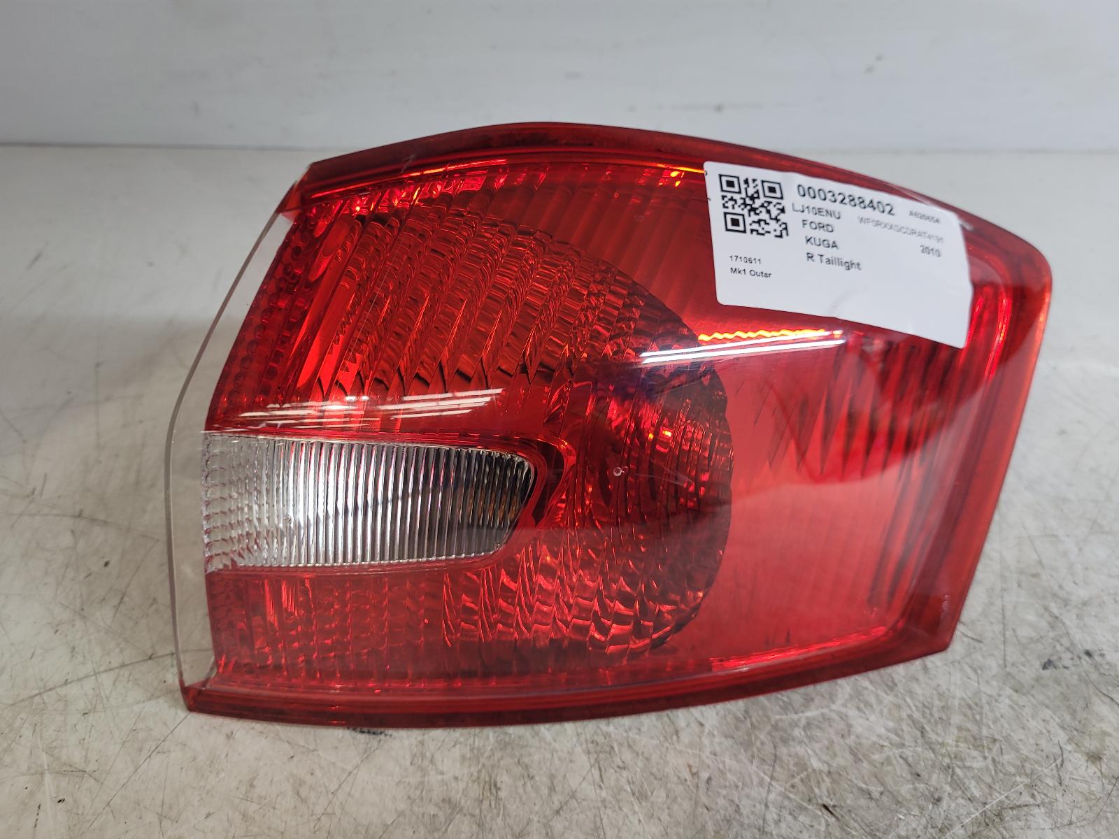 View Auto part R Taillight Ford Kuga 2010