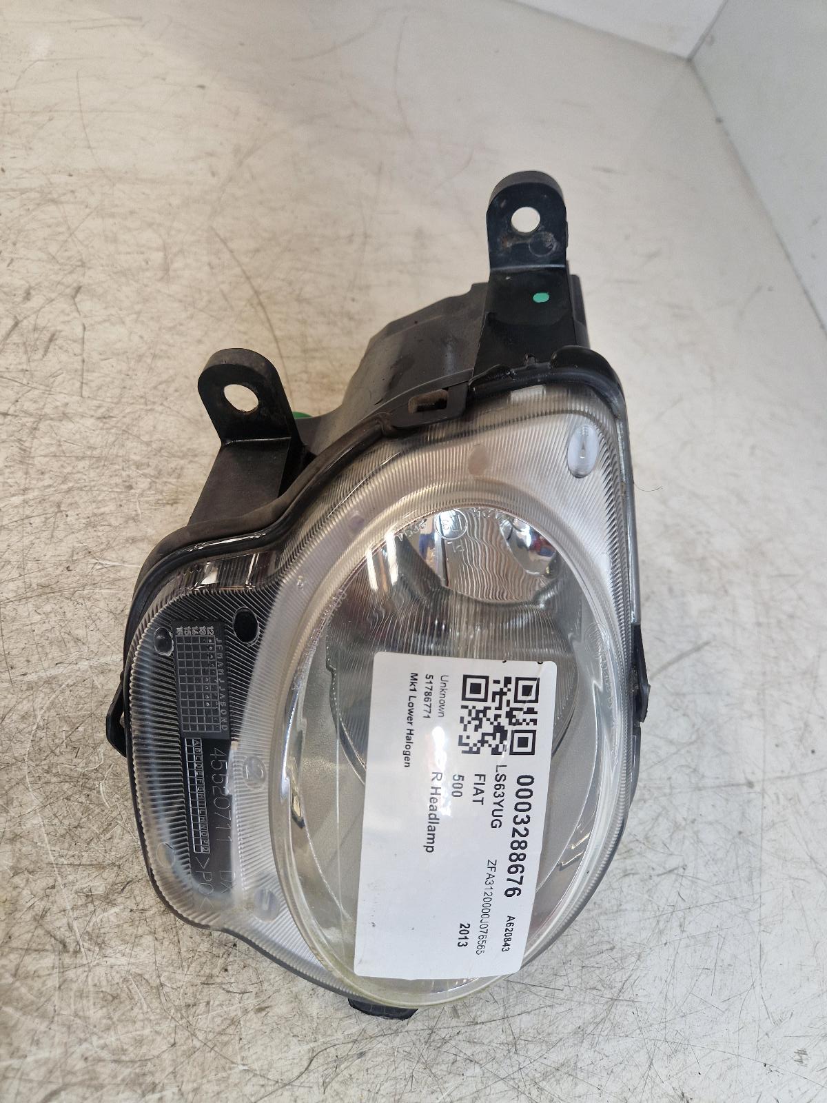 View Auto part R Headlamp Fiat 500 2013