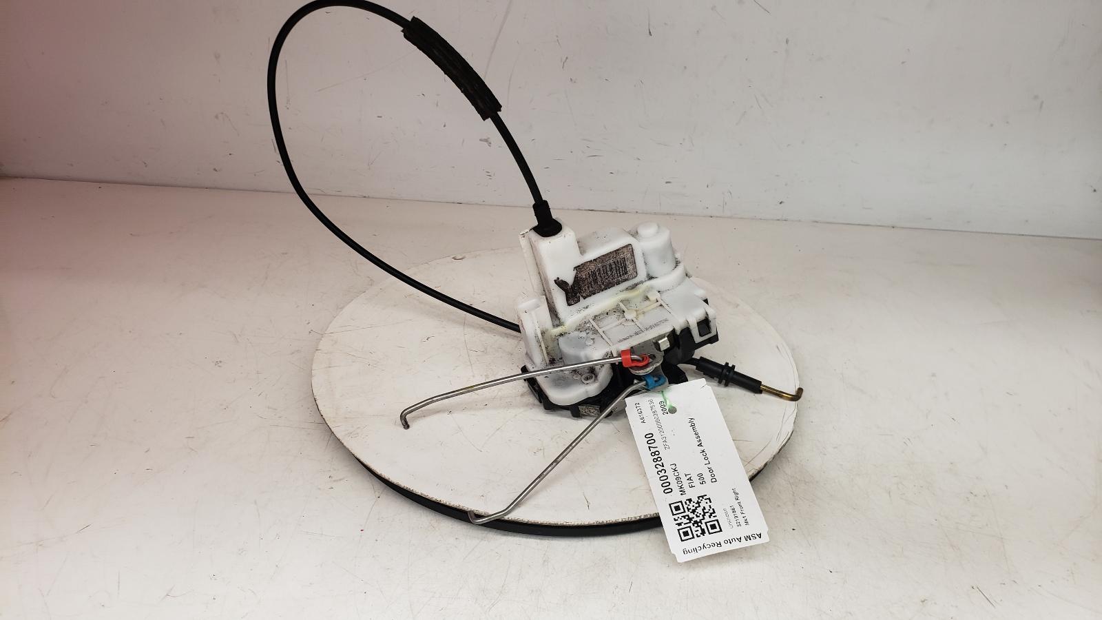 View Auto part Door Lock Assembly Fiat 500 2009