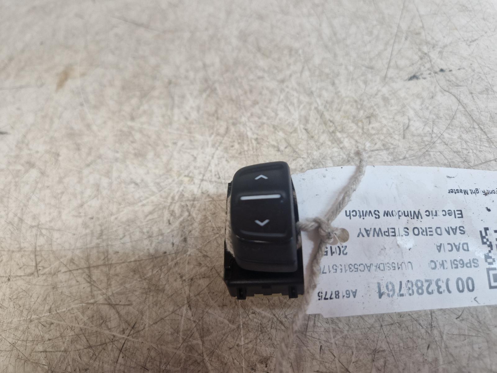 View Auto part Elect. Window Switch Dacia Sandero Stepway 2015