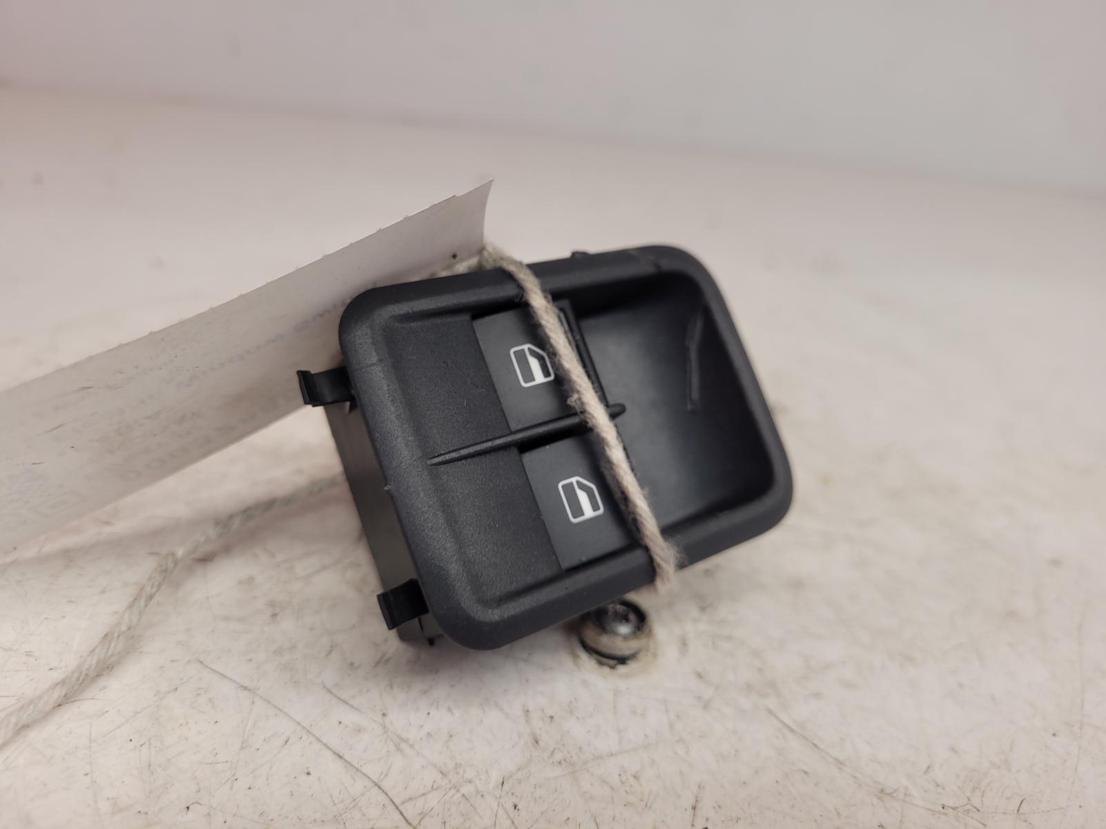 View Auto part Elect. Window Switch Skoda Fabia 2015
