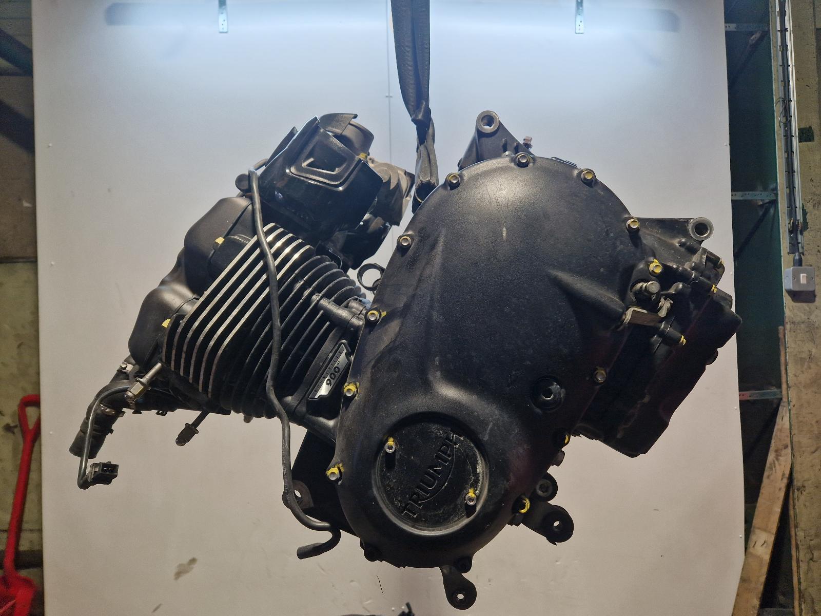 View Auto part Engine Triumph Bonneville Street Twin 2022