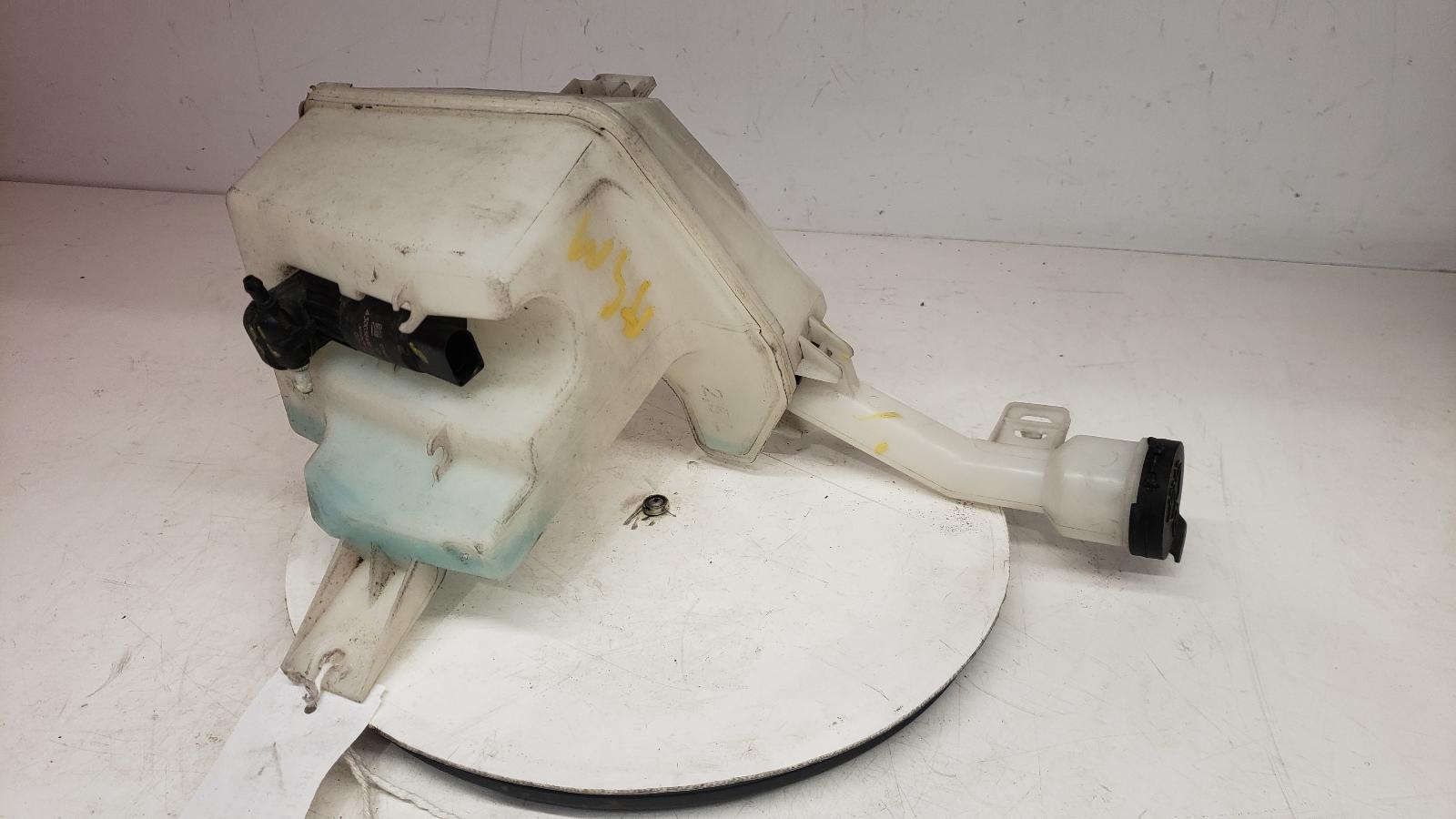 View Auto part Washer Bottle Vauxhall Corsa 2015