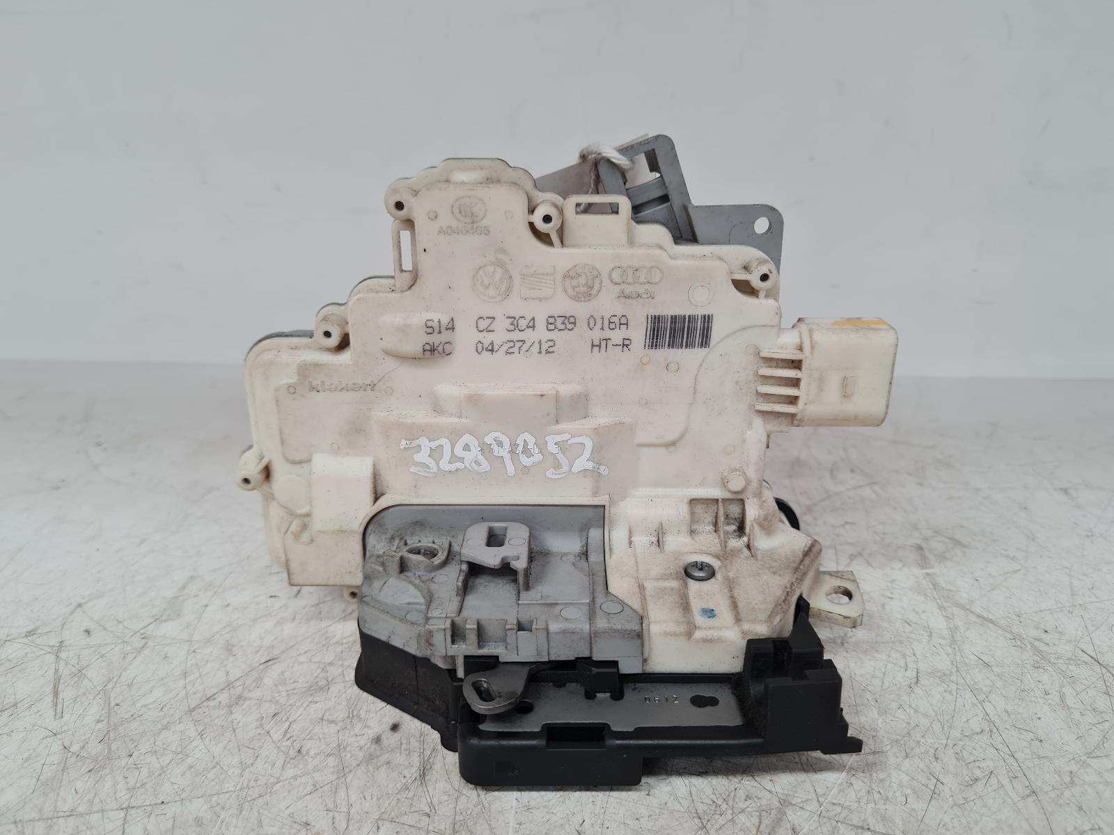 View Auto part Door Lock Assembly Volkswagen Passat 2012