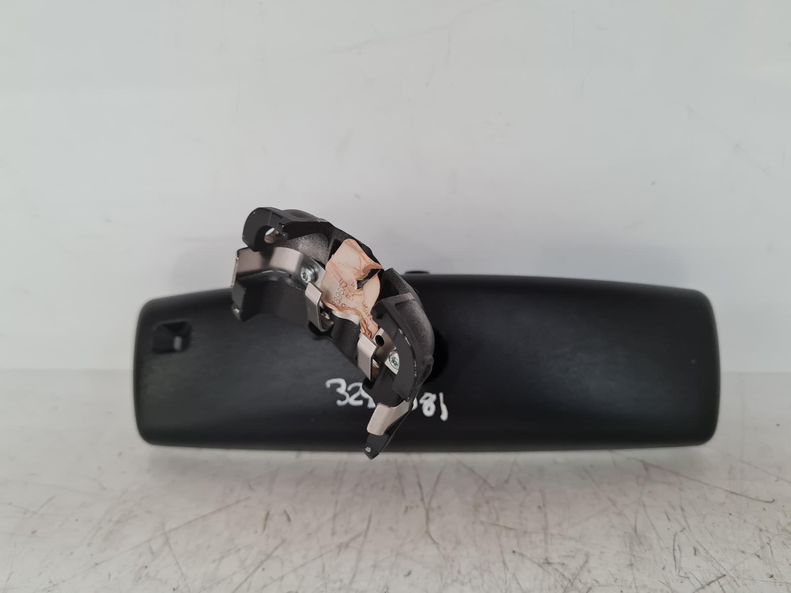 View Auto part Interior Mirror Volkswagen Passat 2012