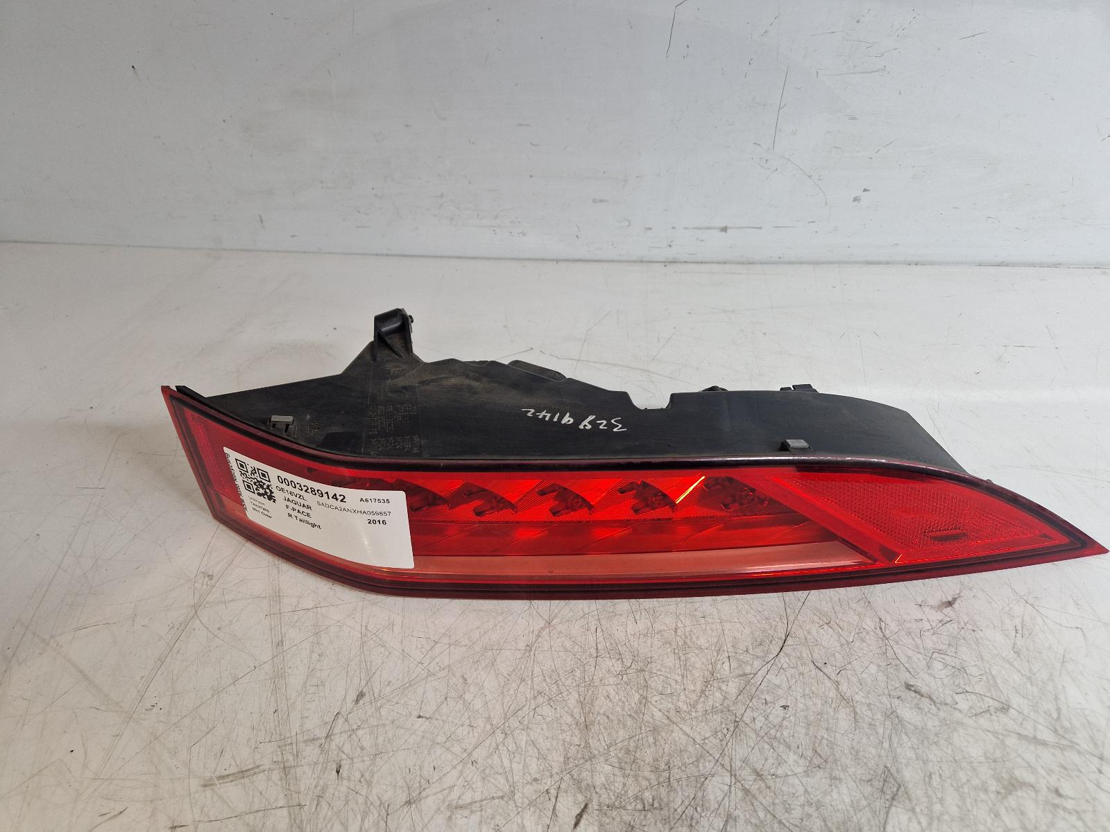View Auto part R Taillight Jaguar F-pace 2016