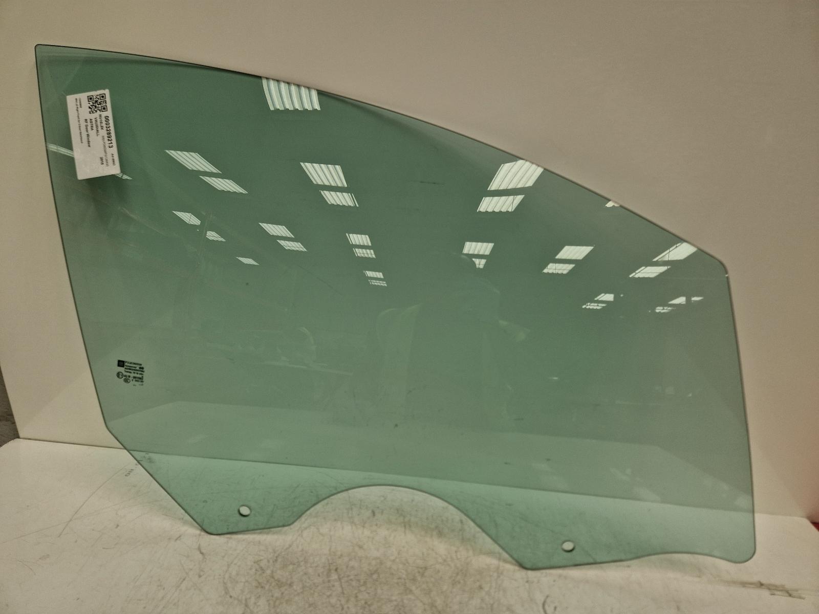 View Auto part RF Door Window Vauxhall Astra 2016