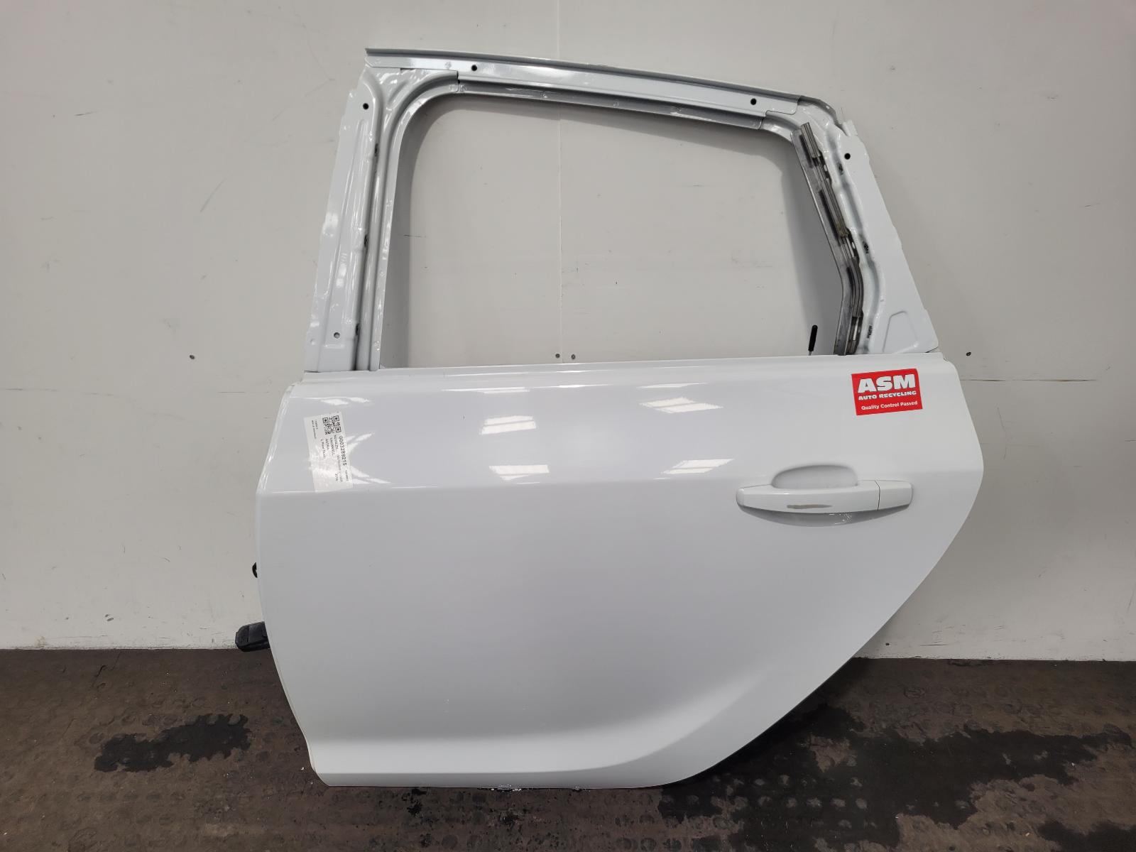 View Auto part L Rear Door Vauxhall Astra 2016
