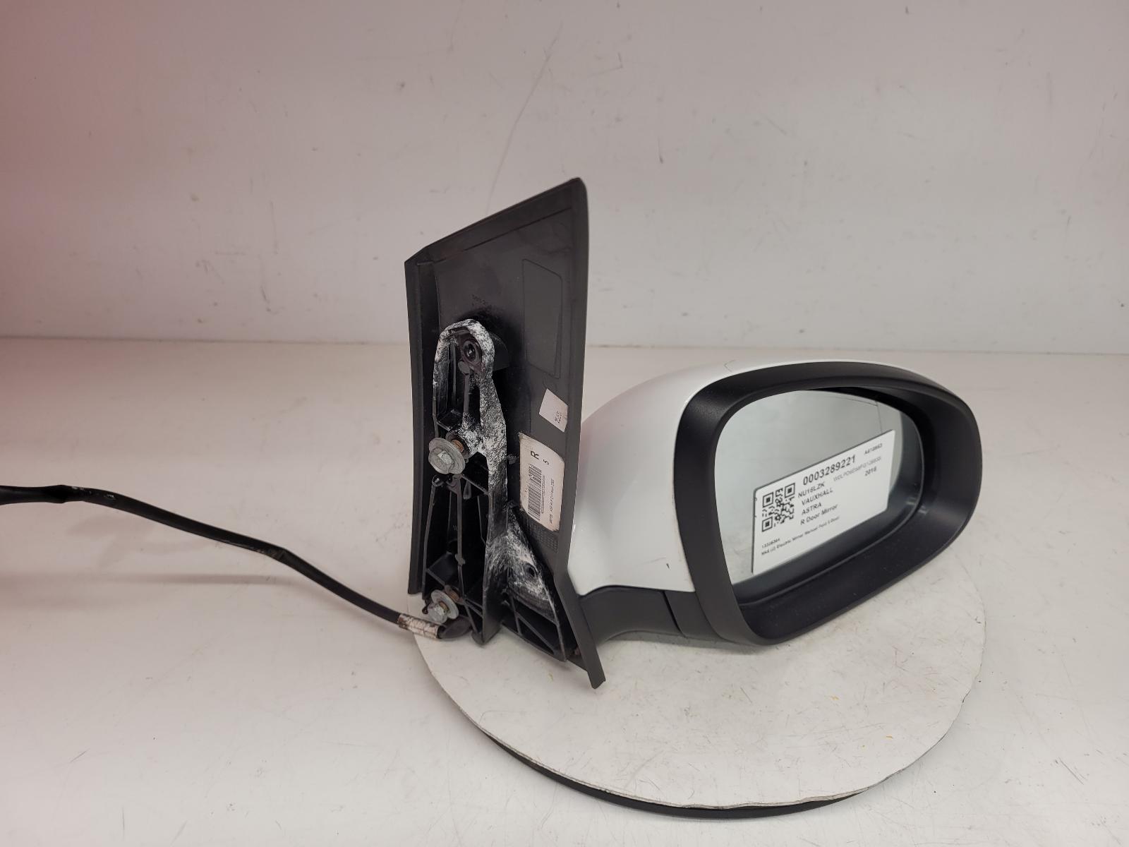 View Auto part R Door Mirror Vauxhall Astra 2016