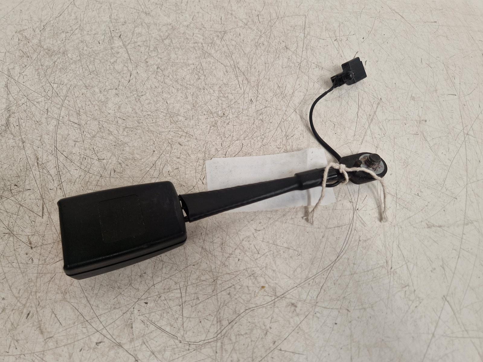 View Auto part Seat Belt Vauxhall Astra 2016