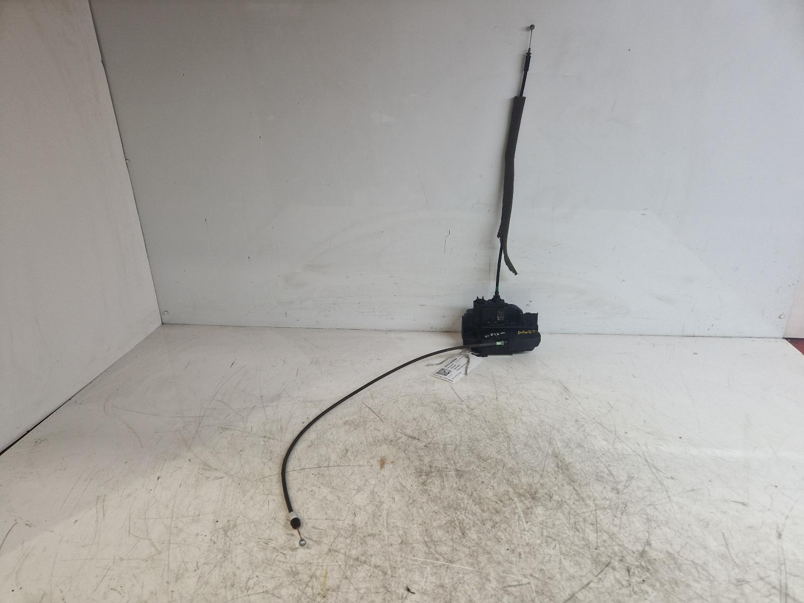 View Auto part Door Lock Assembly Nissan Qashqai 2012