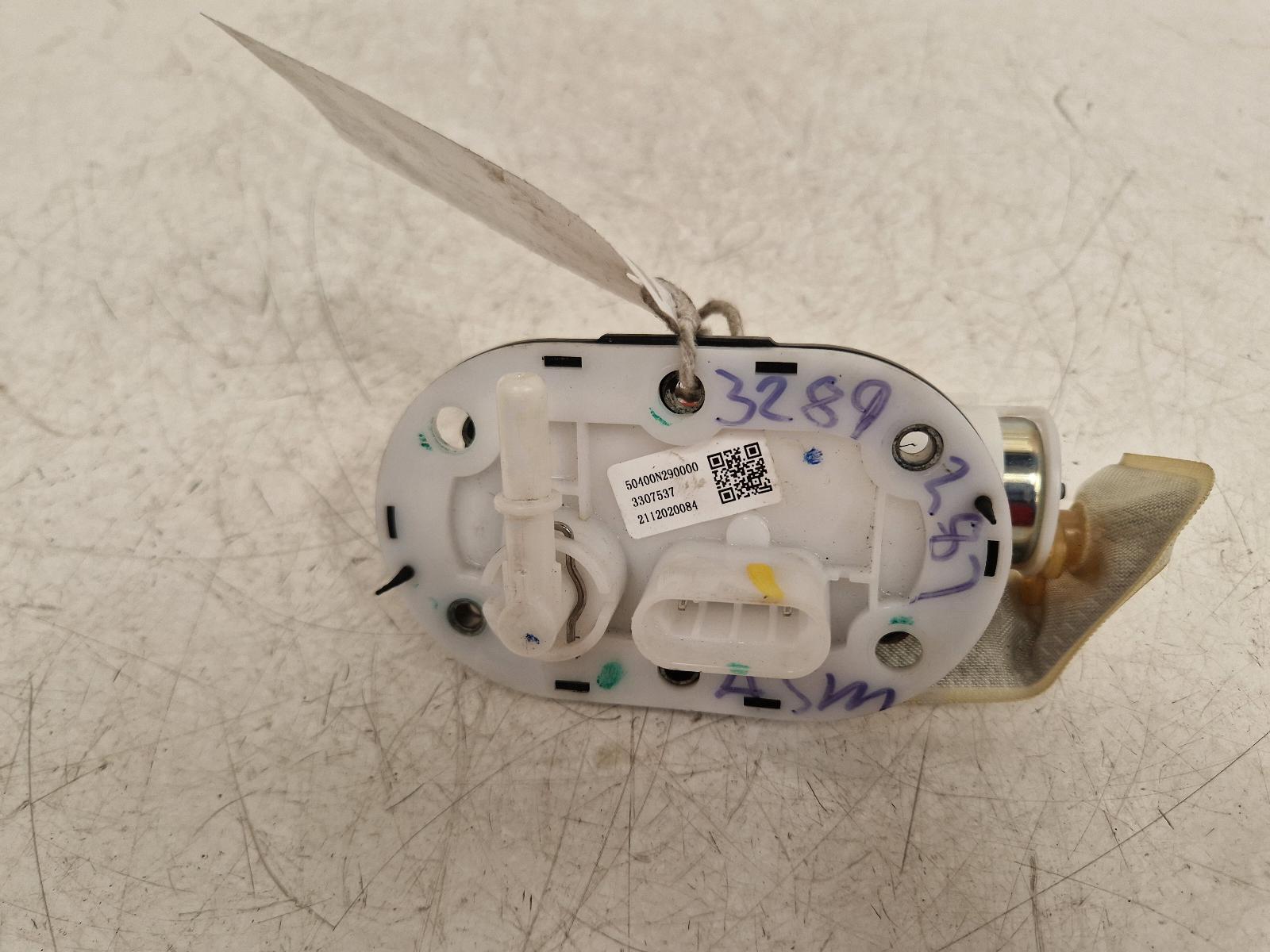 View Auto part Fuel Pump Benelli Leoncino 125 E5 2022
