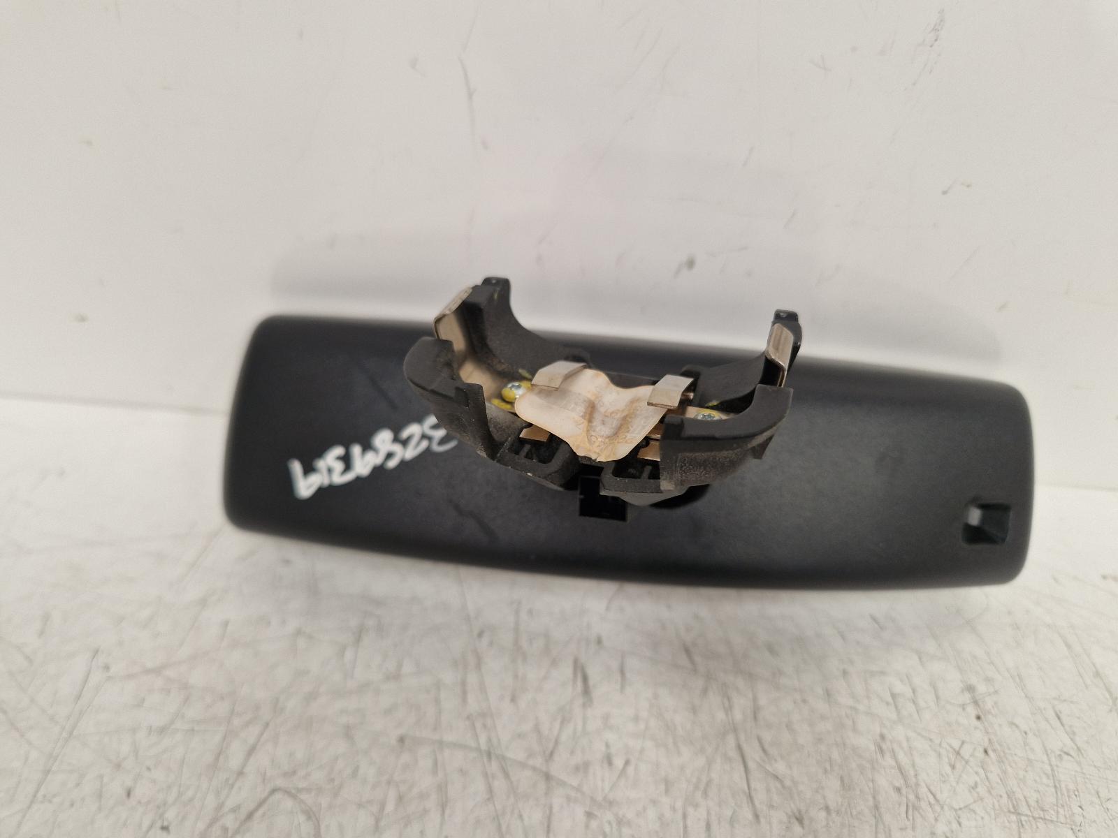 View Auto part Interior Mirror Volkswagen Golf 2009
