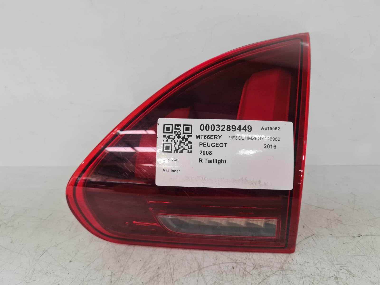 View Auto part R Taillight Peugeot 2008 2016