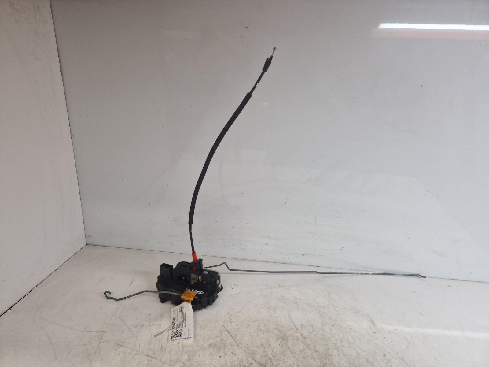View Auto part Door Lock Assembly Vauxhall Mokka 2015