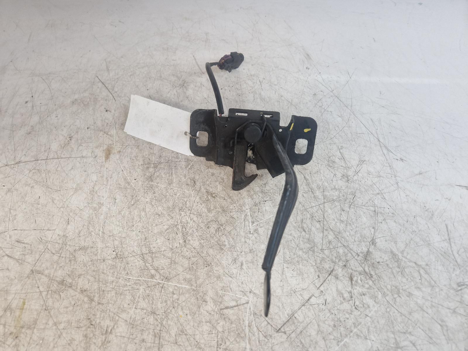 View Auto part Bonnet Latch Vauxhall Mokka 2015