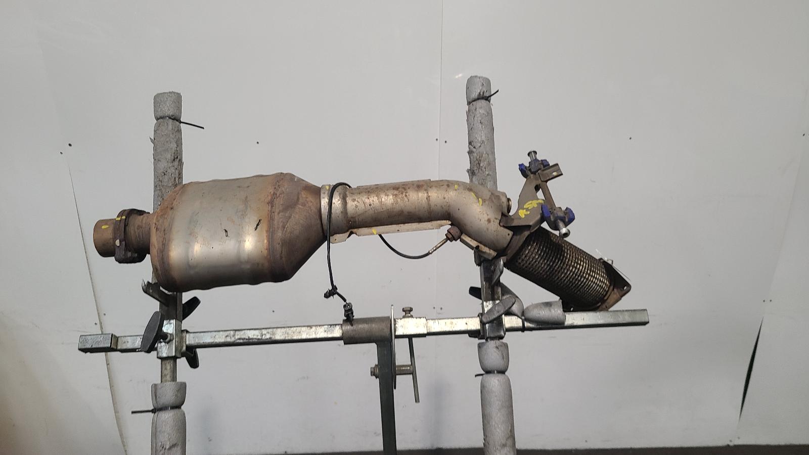 View Auto part Catalytic Converter Volvo Xc90 2019