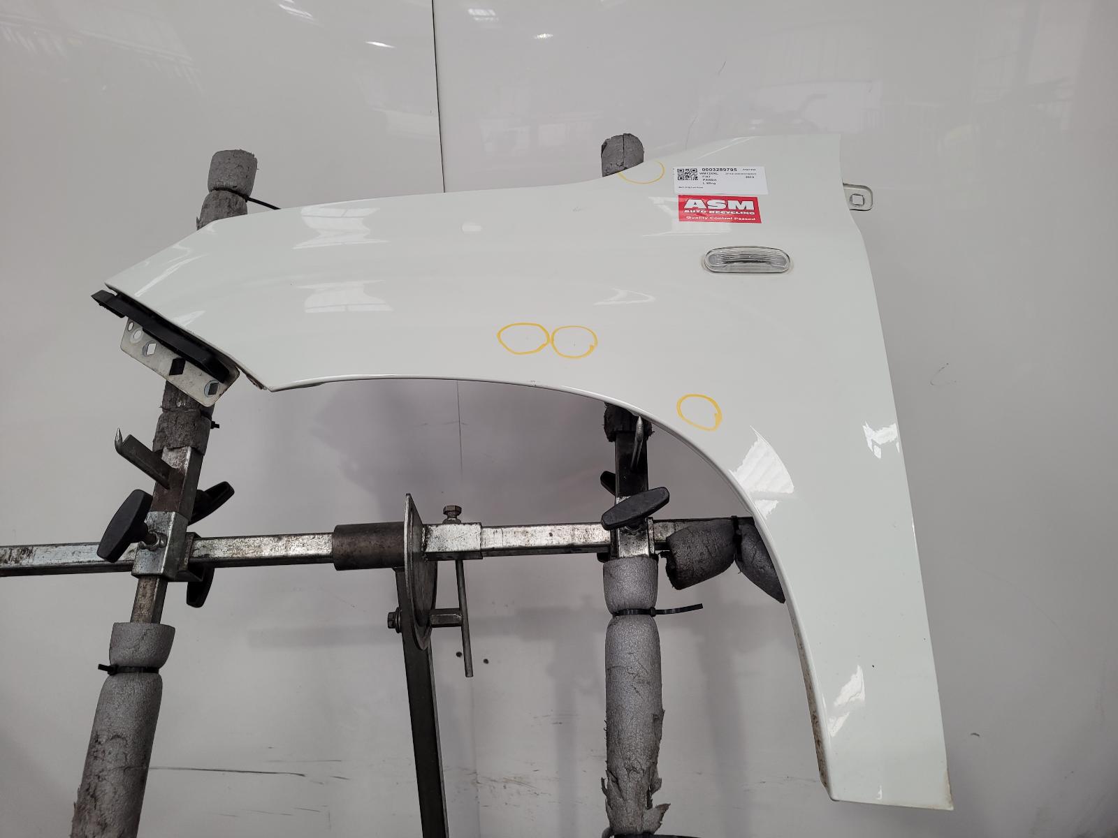 View Auto part L Wing Fiat Panda 2013
