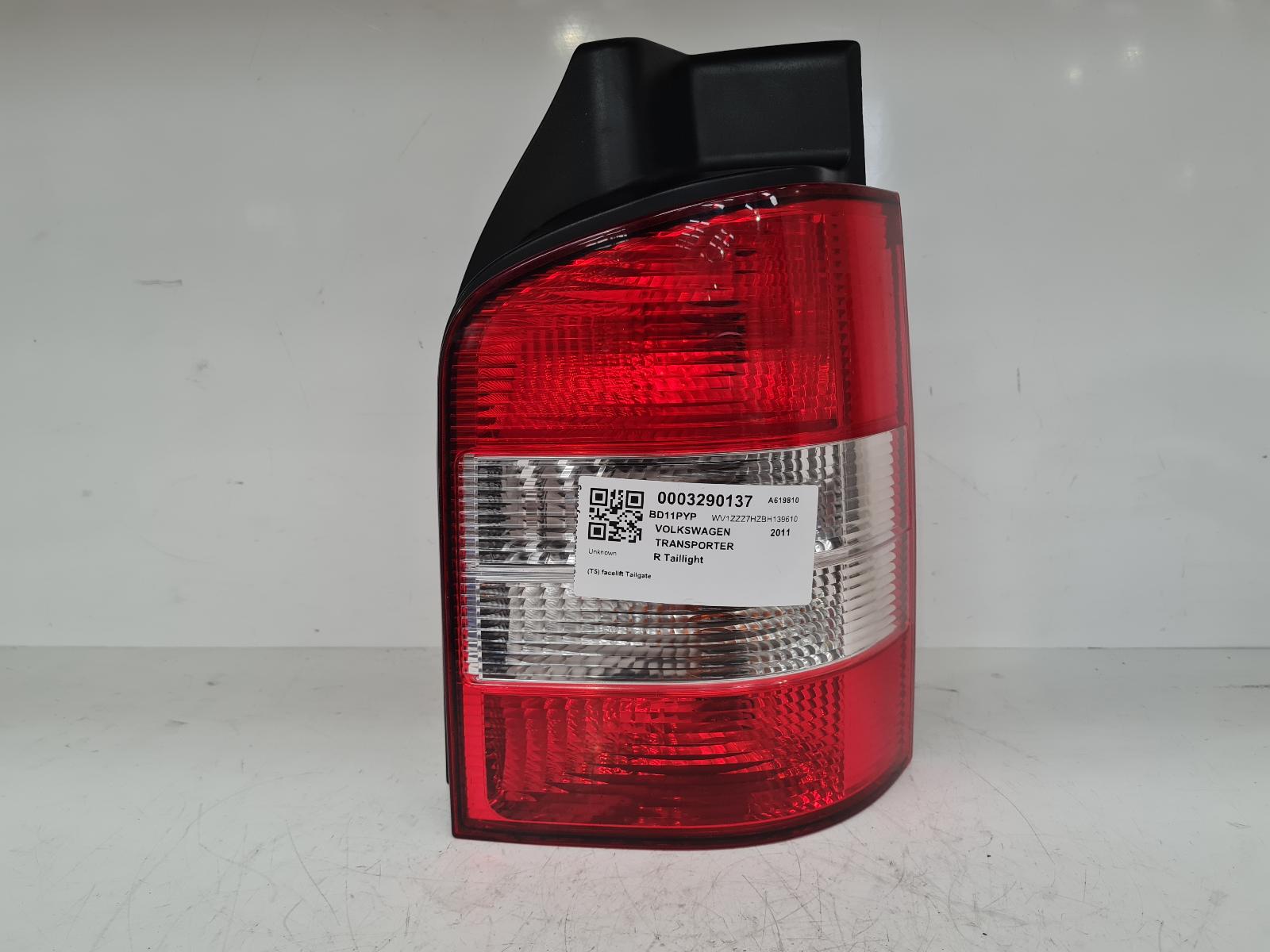 View Auto part R Taillight Volkswagen Transporter 2011