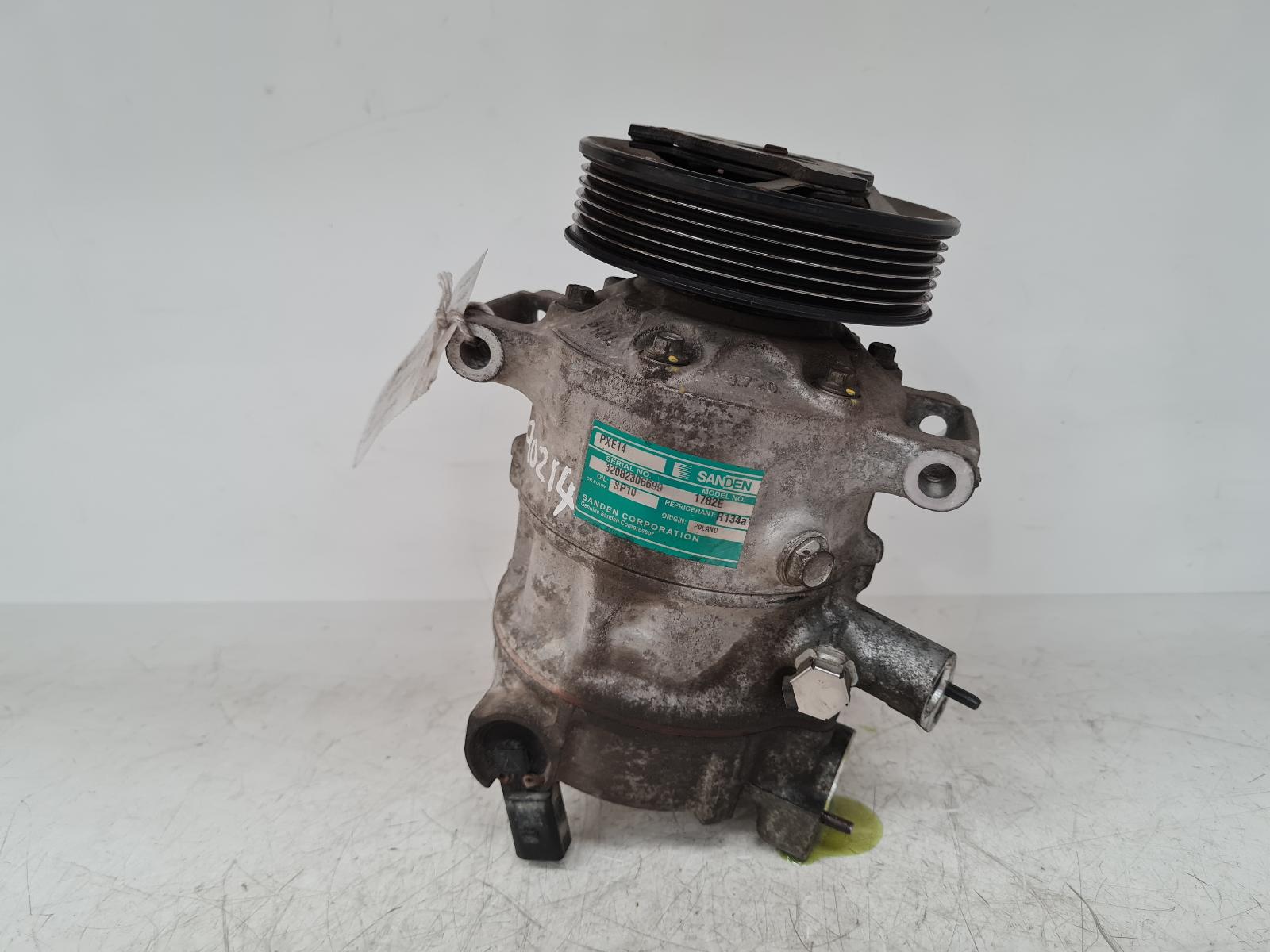 View Auto part Compressor Volkswagen Polo 2010