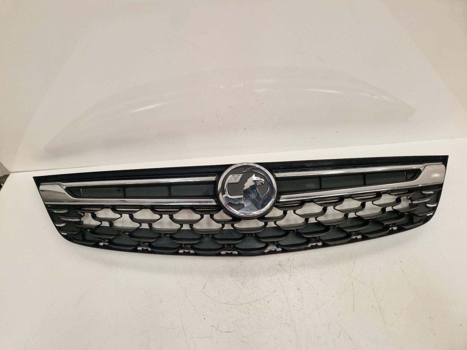 View Auto part Grille Vauxhall Astra 2016
