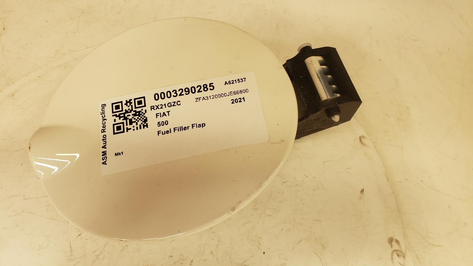 View Auto part Fuel Filler Flap Fiat 500 2021