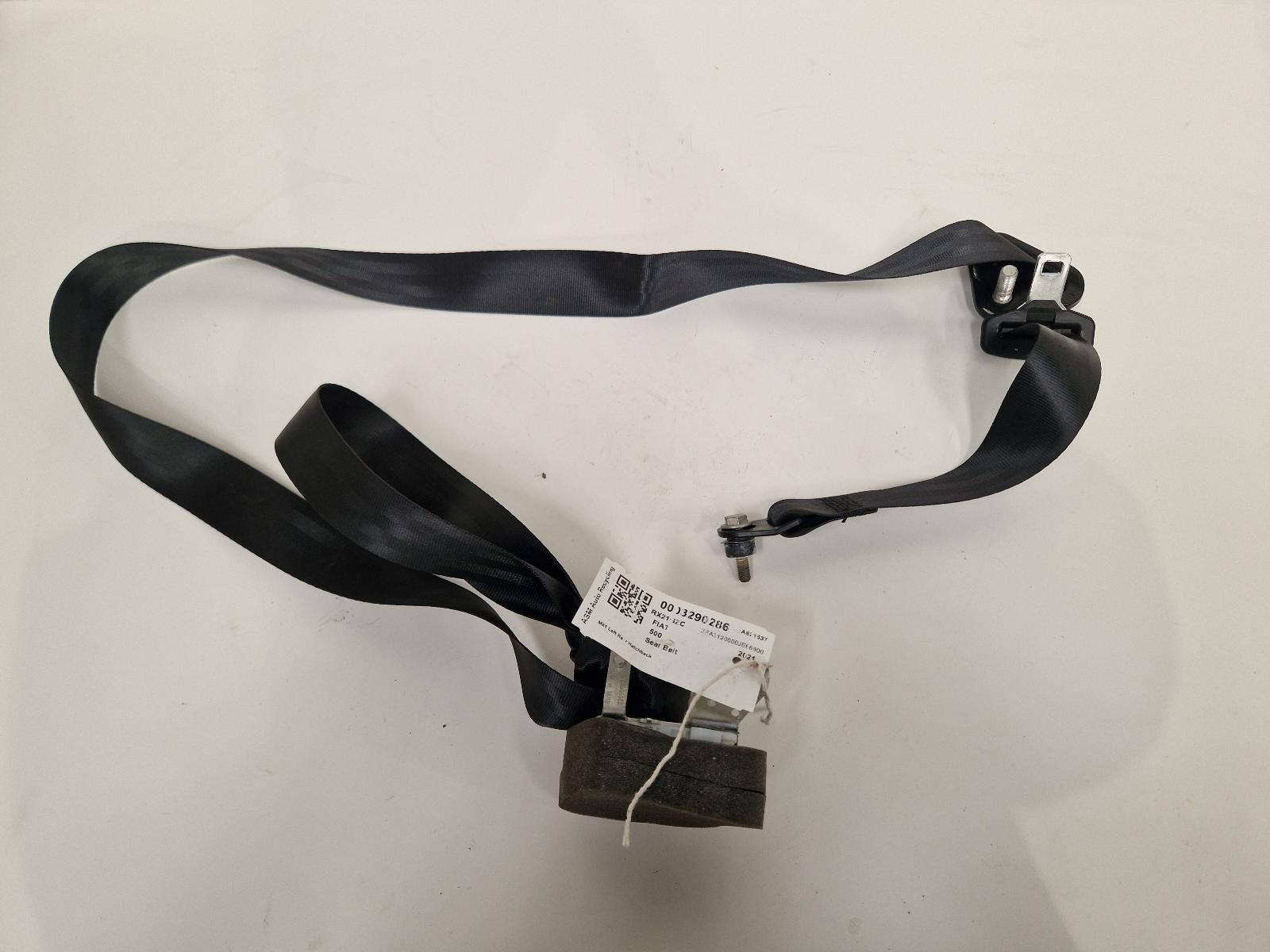 View Auto part Seat Belt Fiat 500 2021