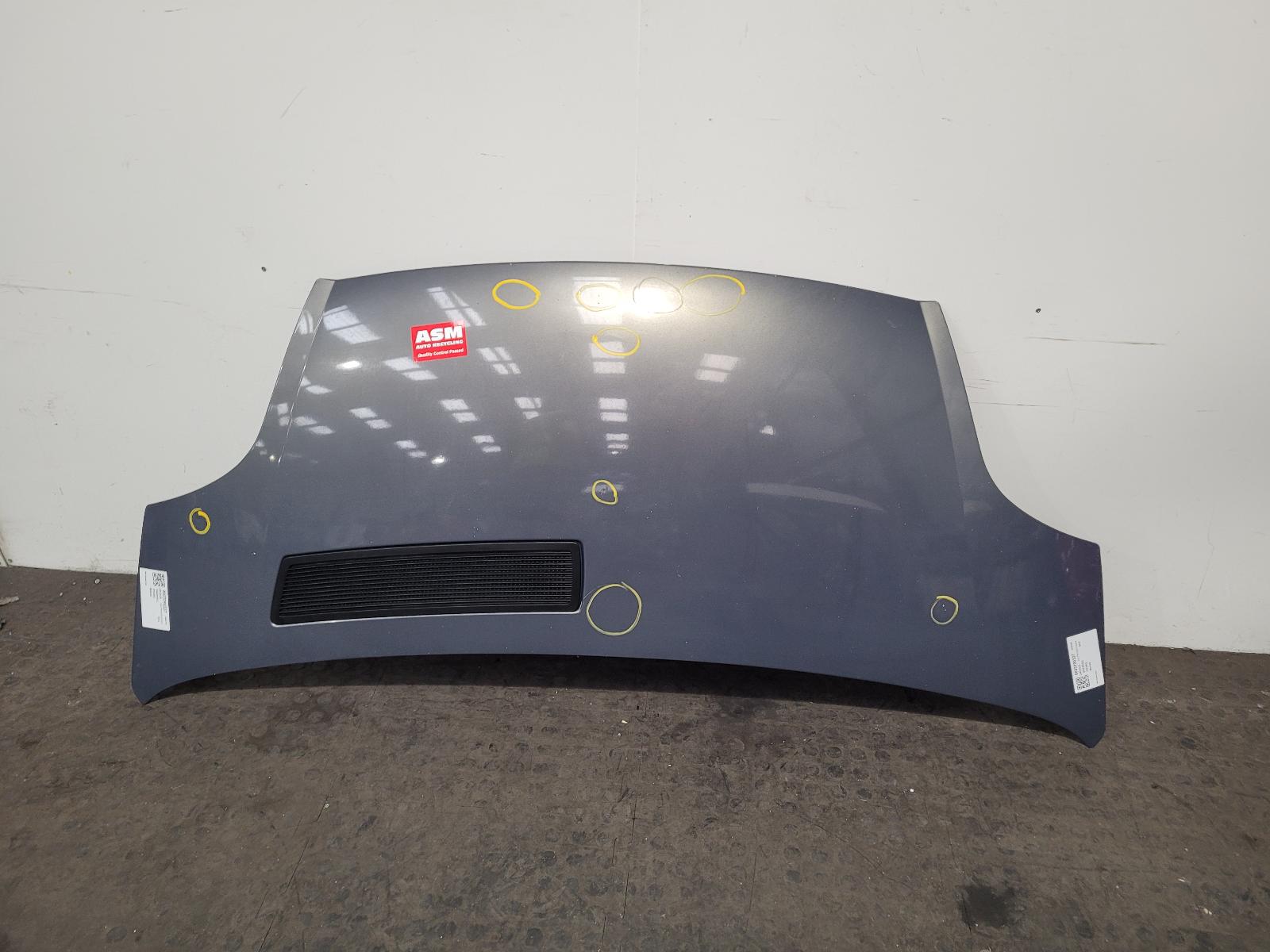 View Auto part Bonnet Vauxhall Vivaro 2014