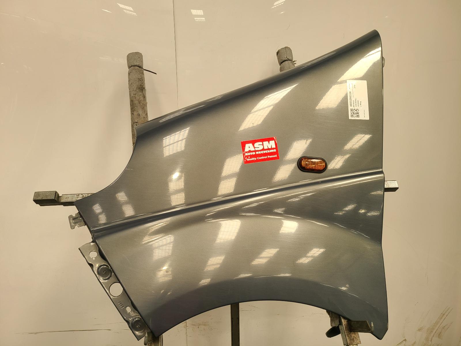 View Auto part L Wing Vauxhall Vivaro 2014