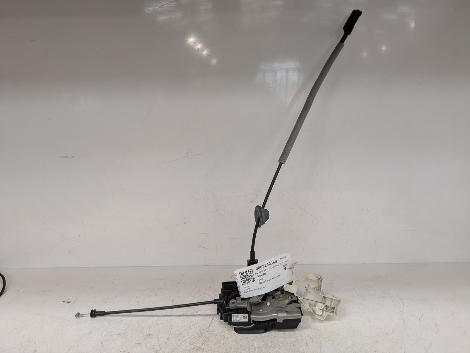 View Auto part Door Lock Assembly Volvo V40 2015