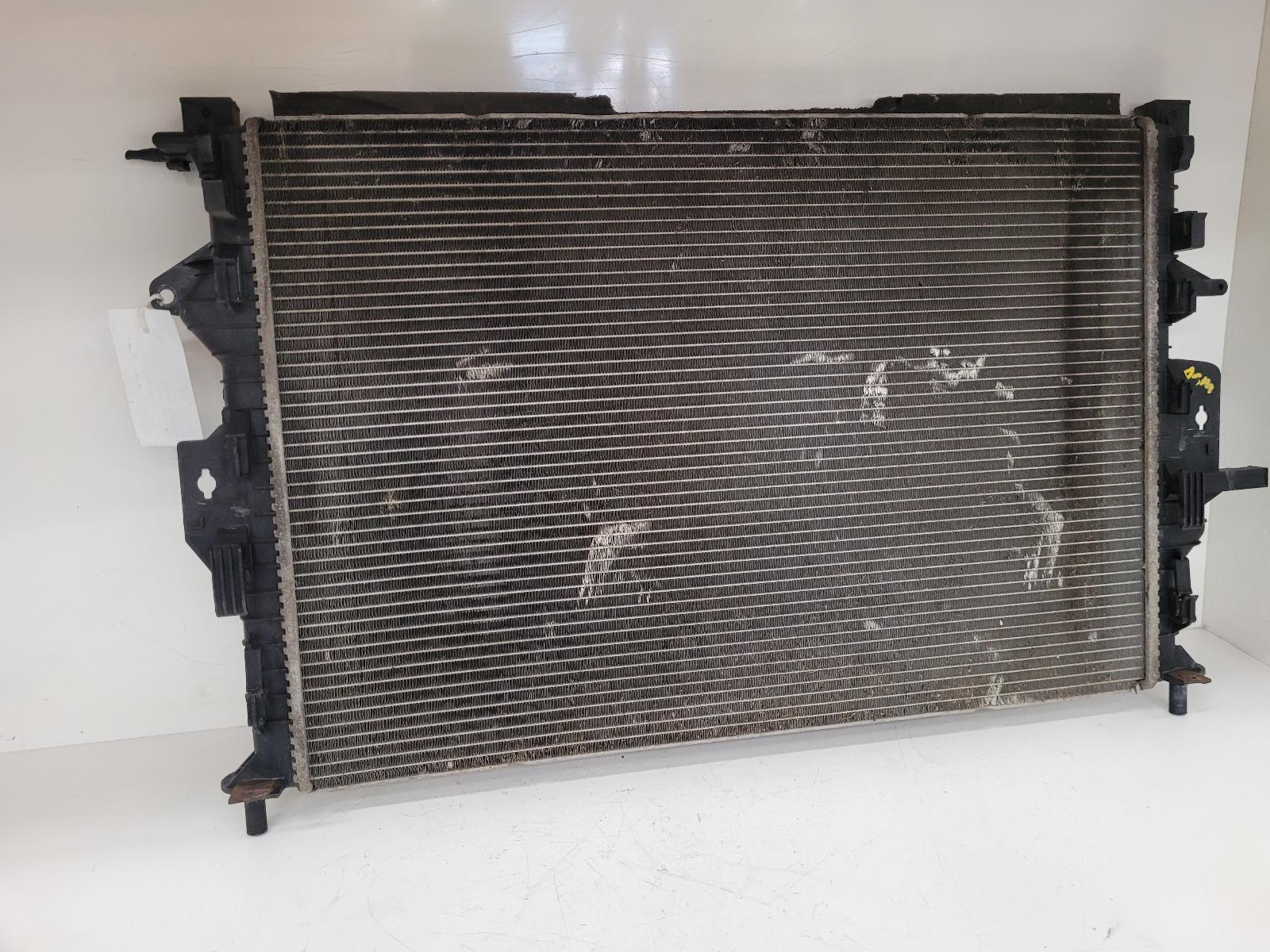 View Auto part Radiator Volvo V40 2015