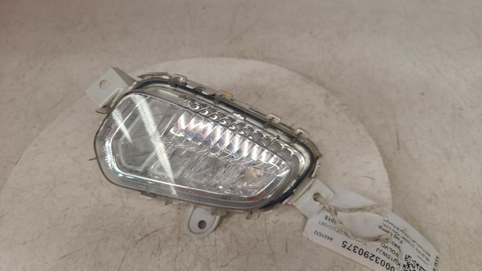 View Auto part Fog Lamp Volvo V40 2015