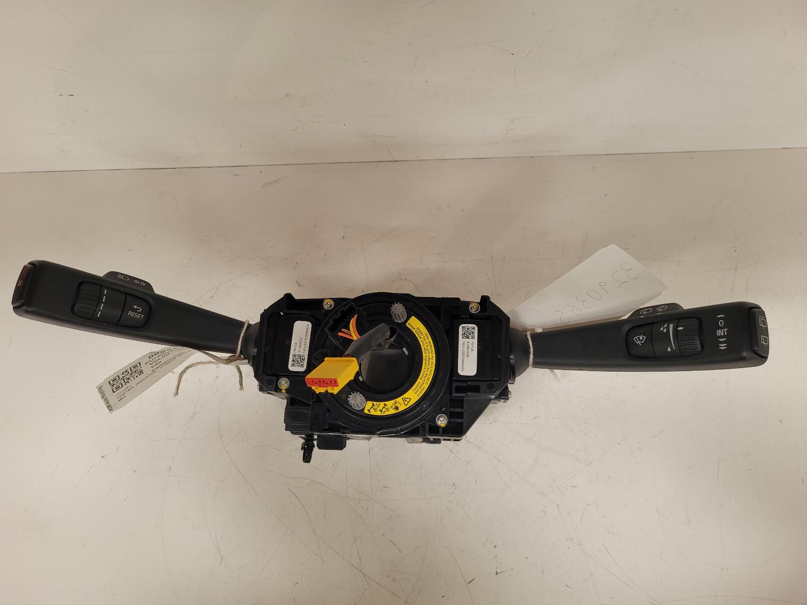 View Auto part Combination Switch Volvo V40 2015