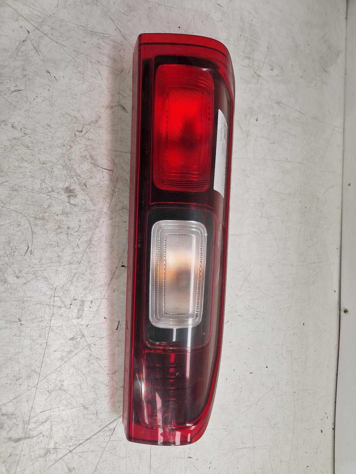 View Auto part L Taillight Vauxhall Vivaro 2018