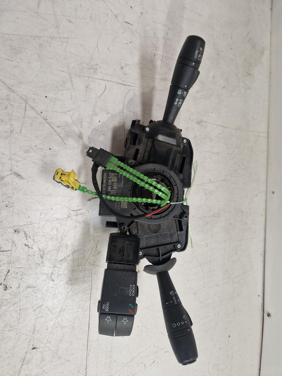 View Auto part Combination Switch Vauxhall Vivaro 2018