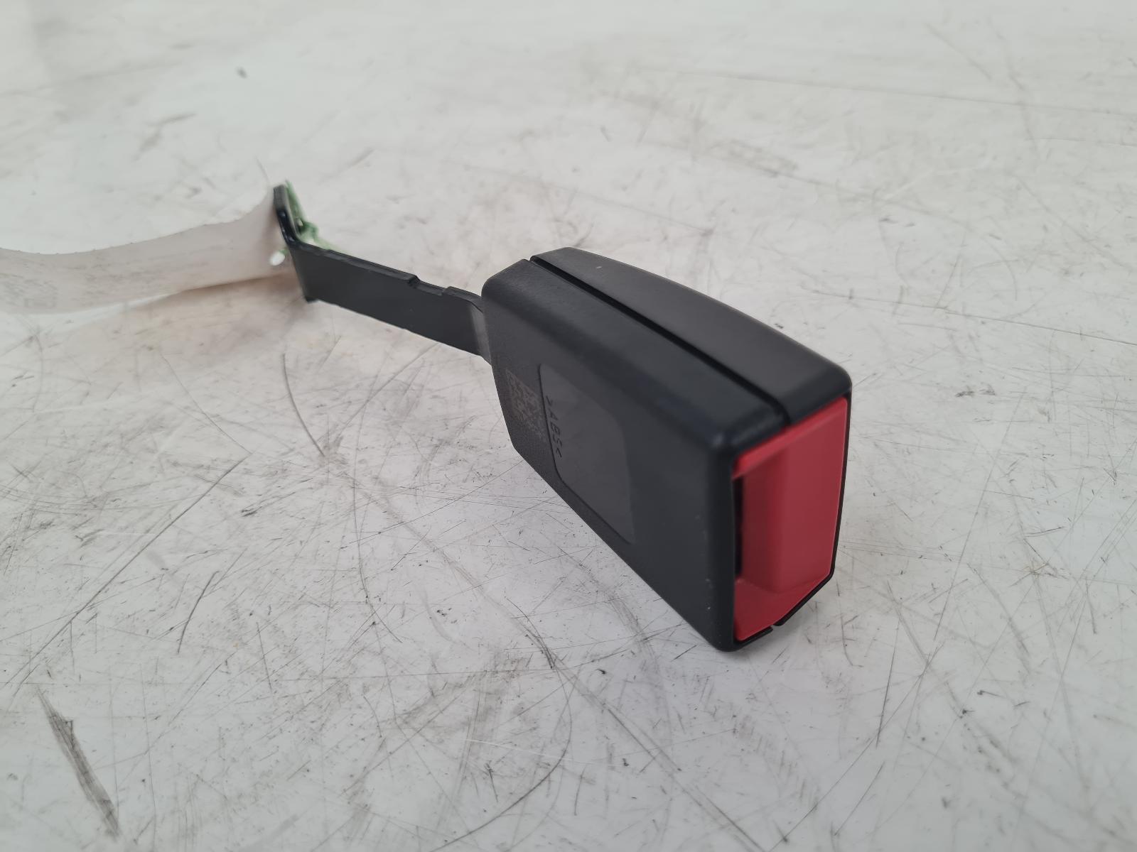 View Auto part Seat Belt Vauxhall Vivaro 2018