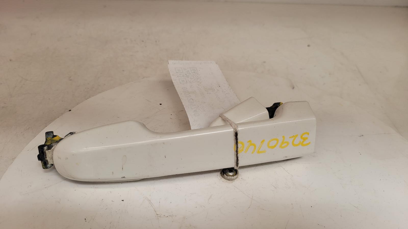 View Auto part Door Handle Toyota Yaris 2012