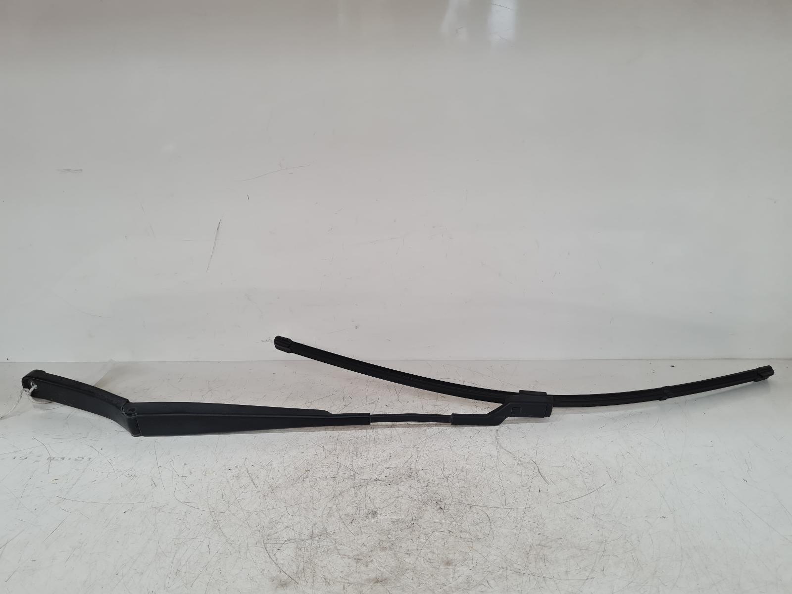 View Auto part Wiper Arm Volkswagen Polo 2010