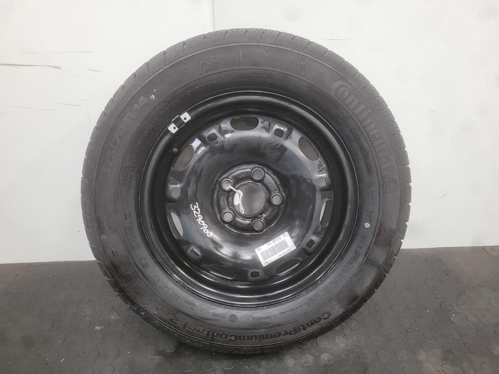 View Auto part Wheel Volkswagen Polo 2013