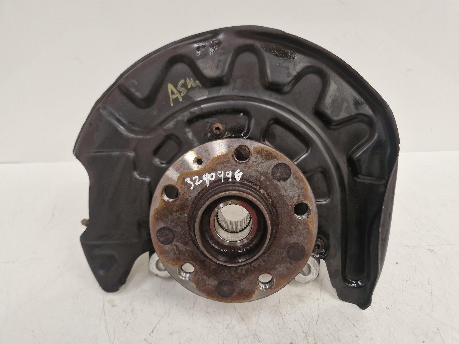 View Auto part RF Hub/Stub Axle Assembly Volkswagen Tiguan 2017