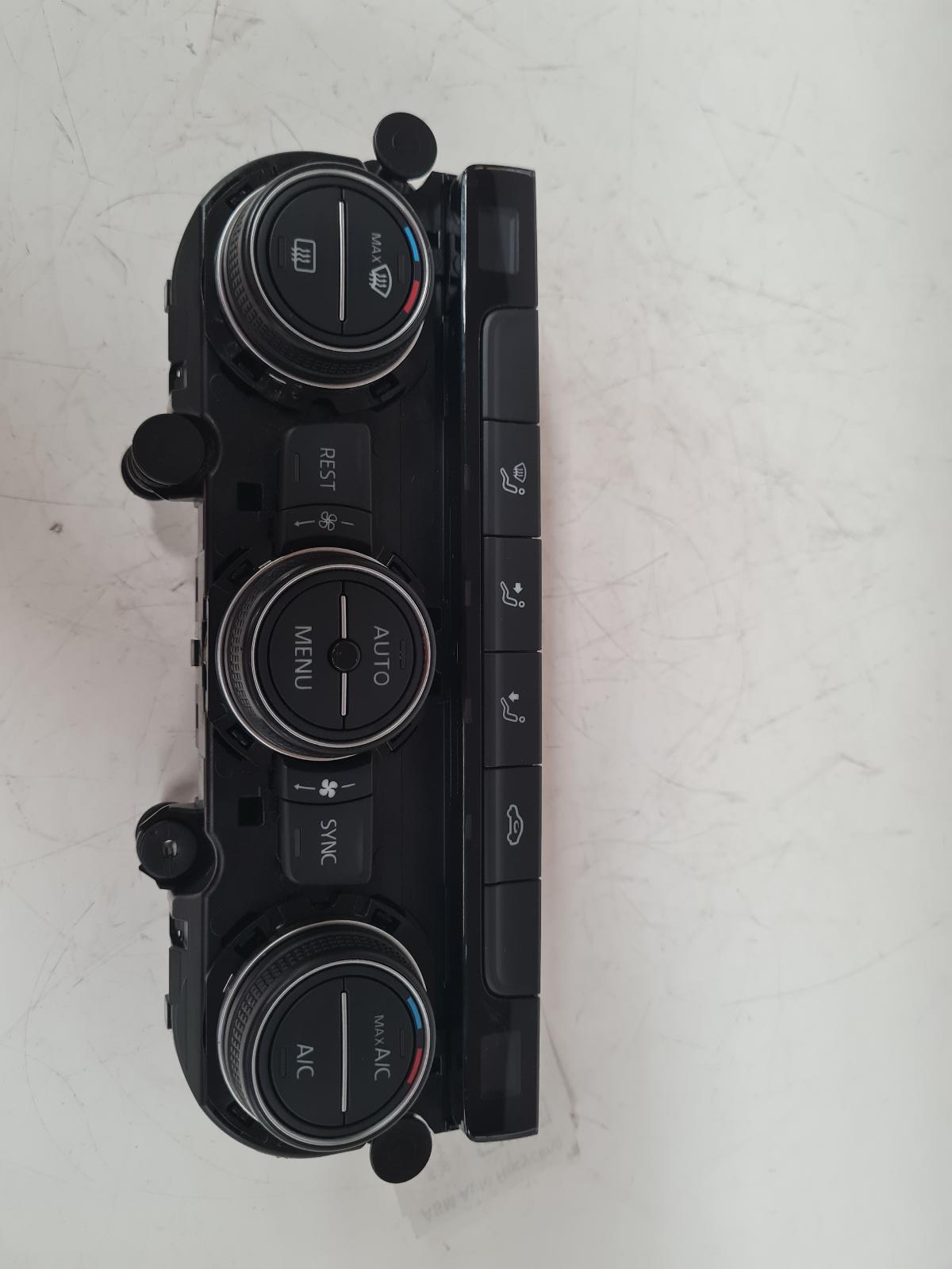 View Auto part Heater/AC Controller Volkswagen Tiguan 2017