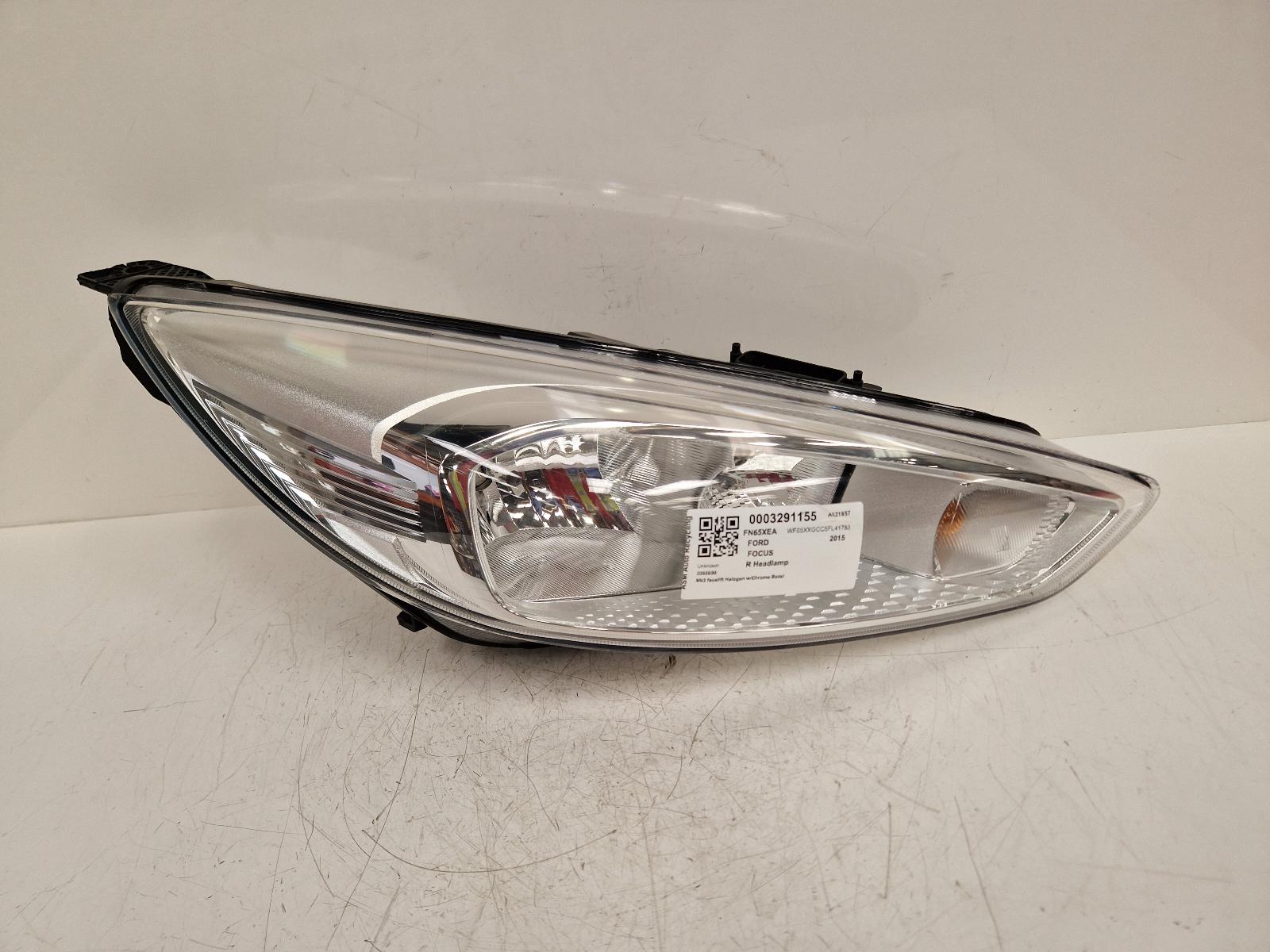 View Auto part R Headlamp Ford Focus 2015