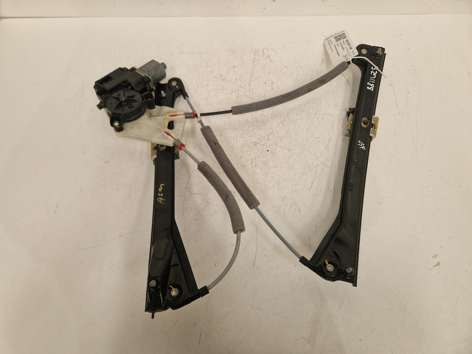 View Auto part RF Window Regulator Volkswagen Polo 2010