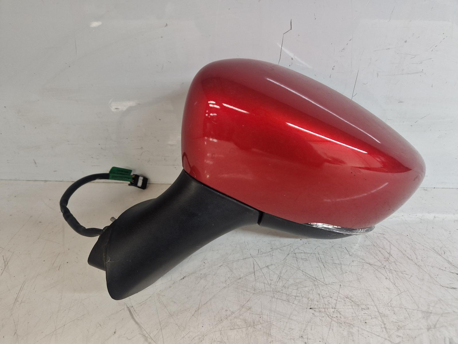 View Auto part L Door Mirror Renault Clio 2017