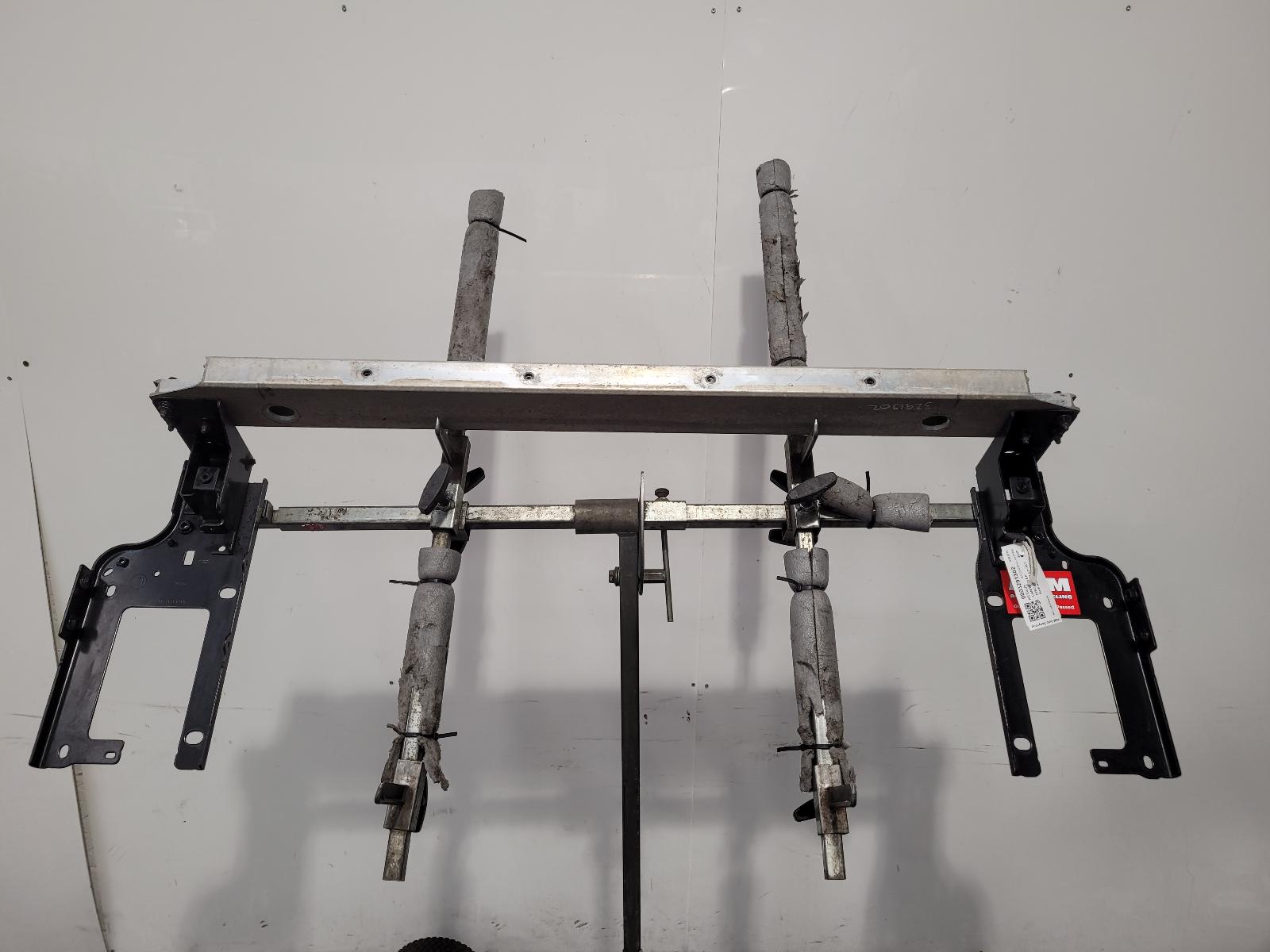 View Auto part Radiator Support Land Rover Discovery Sport 2020