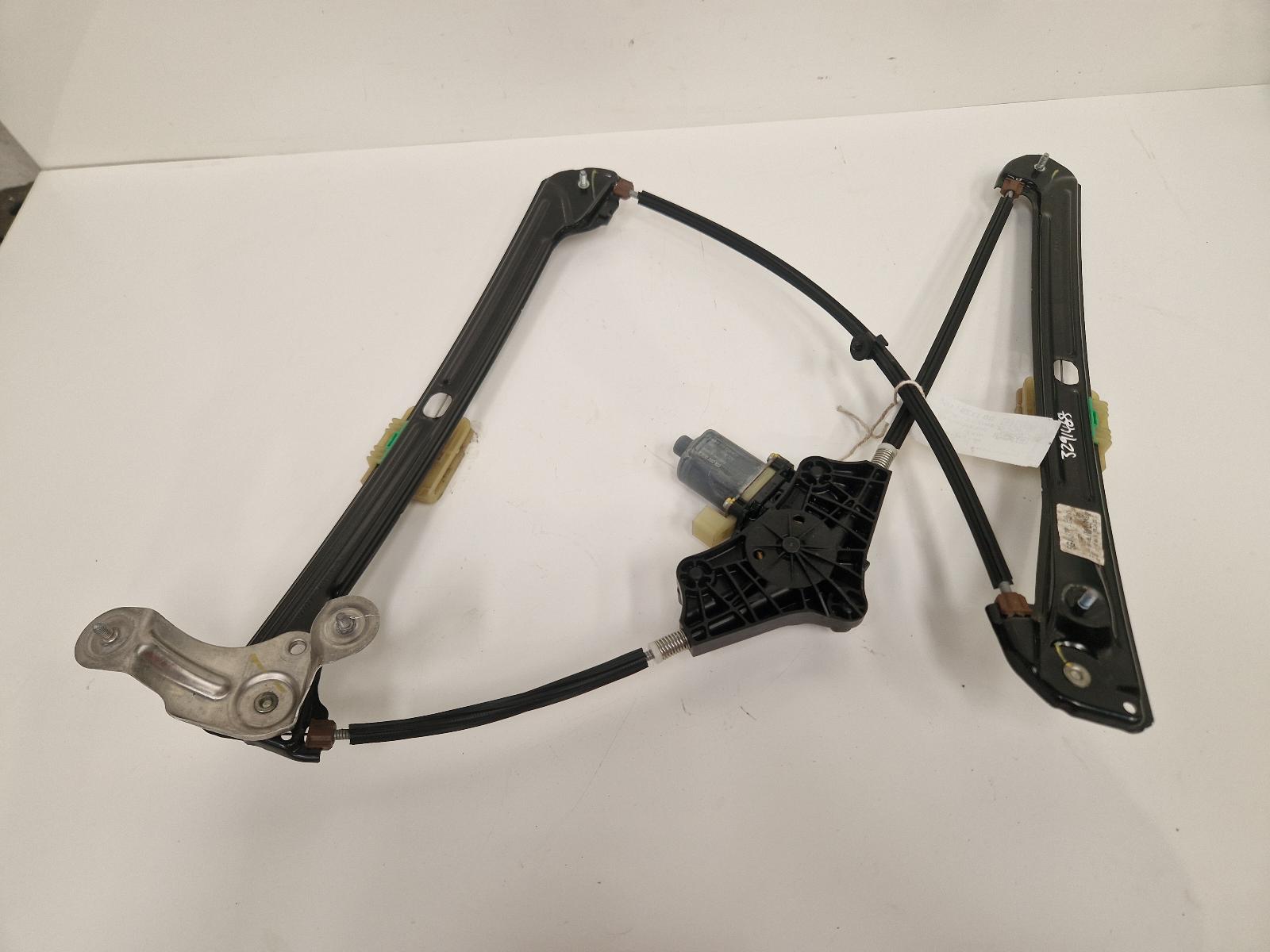 View Auto part RF Window Regulator Volkswagen Golf 2017