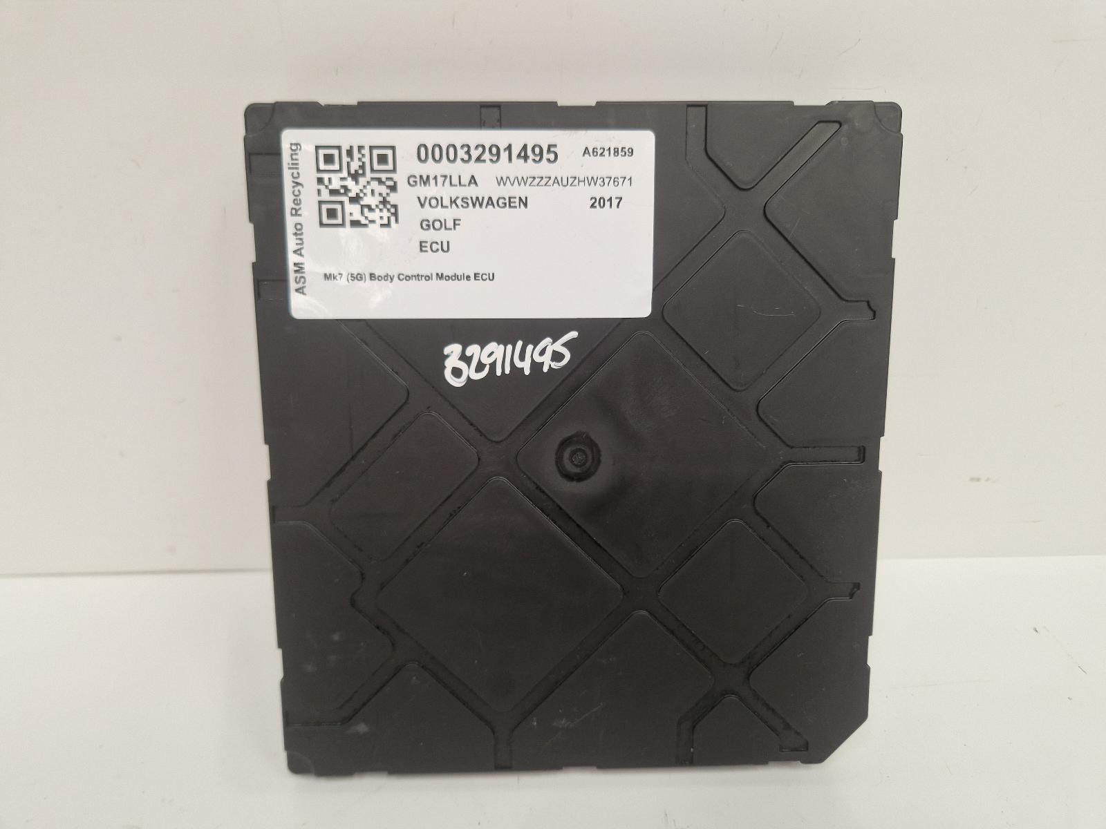 View Auto part ECU Volkswagen Golf 2017