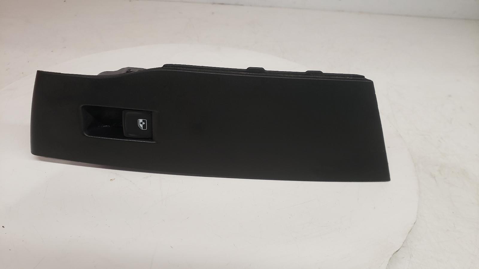 View Auto part Elect. Window Switch Volkswagen Polo 2021